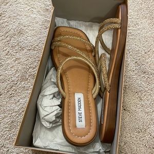 Steve Madden gold sandals NWT